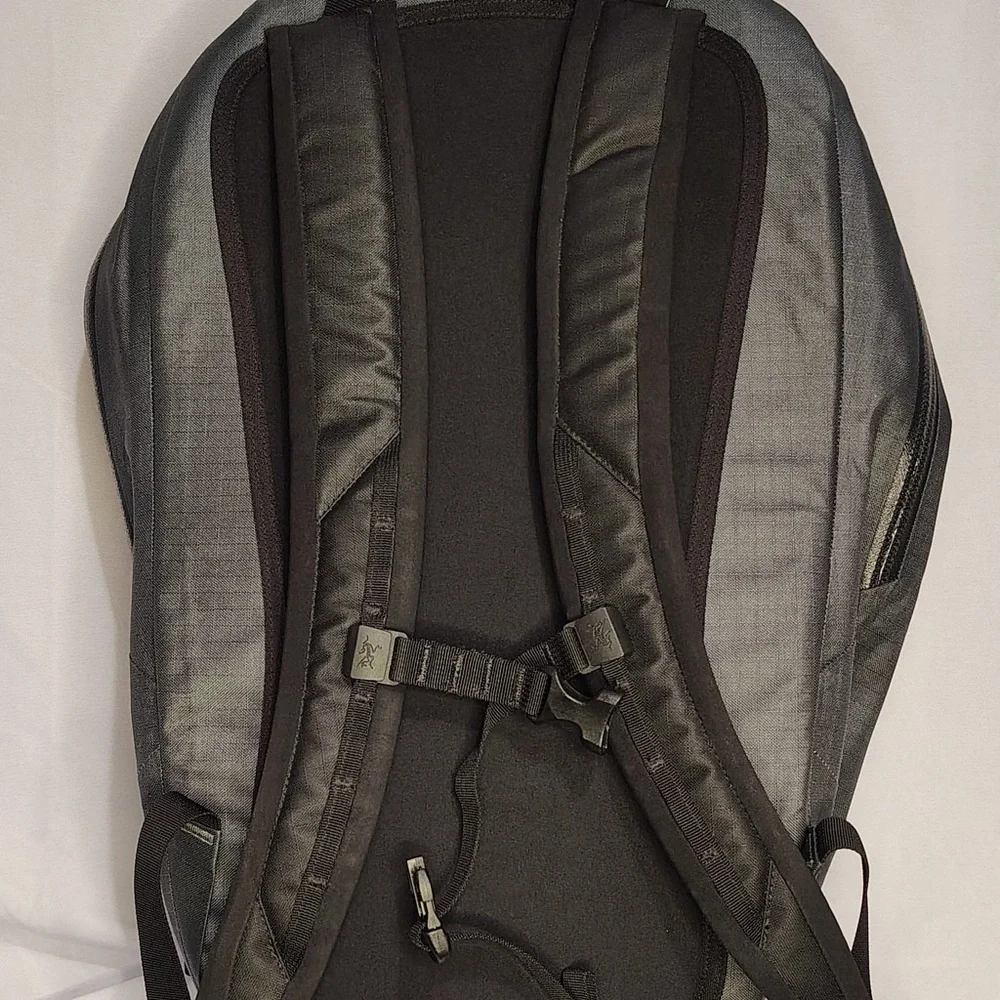 Arc'teryx Black Men's rare special edition Backpack - Picture 3 of 5